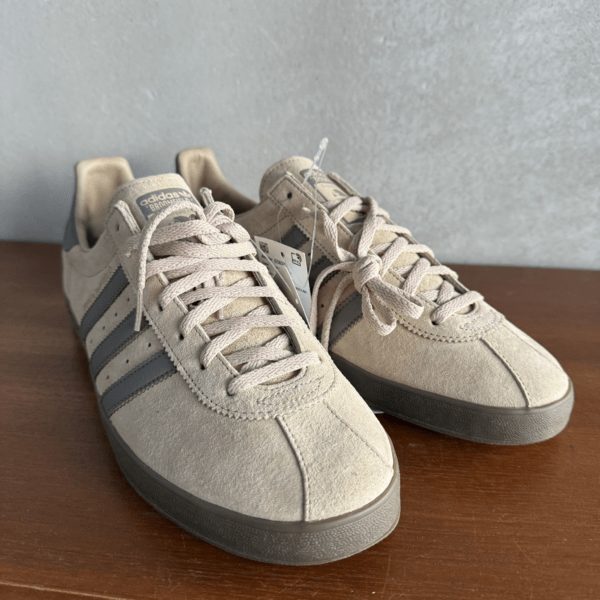 Win the Ultra-Rare adidas Broomfield - Mark Allison Edition (Only 49 Pairs Worldwide) - Image 7